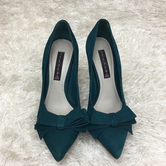 Steve Madden Shoes - Steve Madden Women’s Bow Suede Pump Heels Size 8